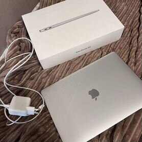 Apple Macbook Air (M1, 2020) 8 гб 256 гб SSD