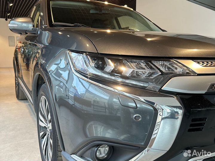 Mitsubishi Outlander 2.4 CVT, 2019, 114 666 км