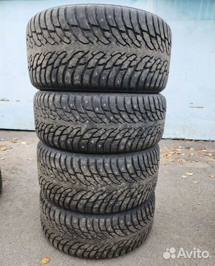 Nokian Tyres Hakkapeliitta 9 SUV 275/45 R21 и 315/40 R21