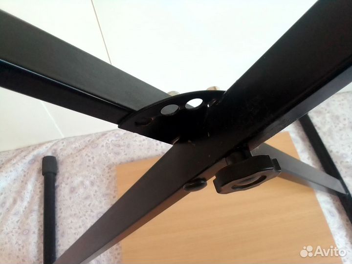 Стойка для синтезатора, подставка клавишная