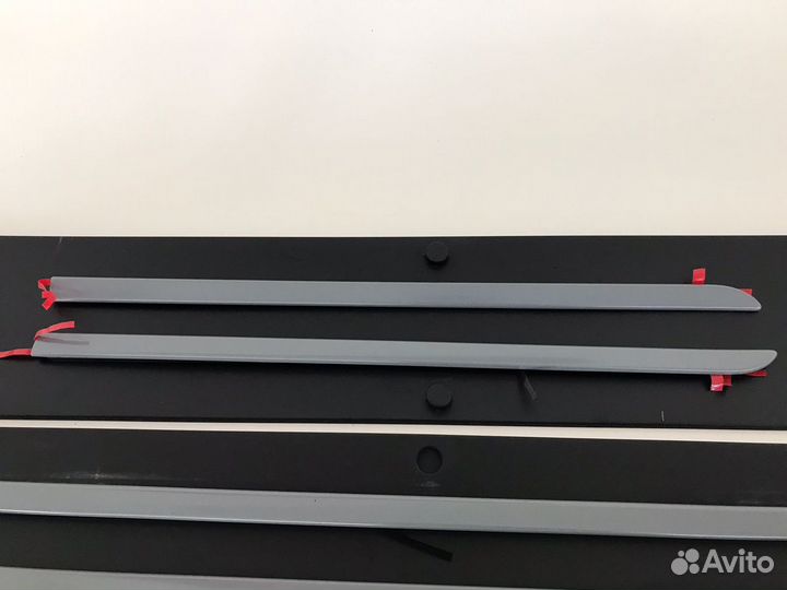 Молдинги боковых дверей Jaguar