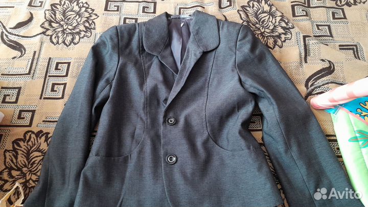 Пиджак, жилетка, брюки для девочки в школу