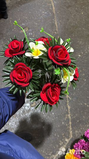 Ель искуственная цветы