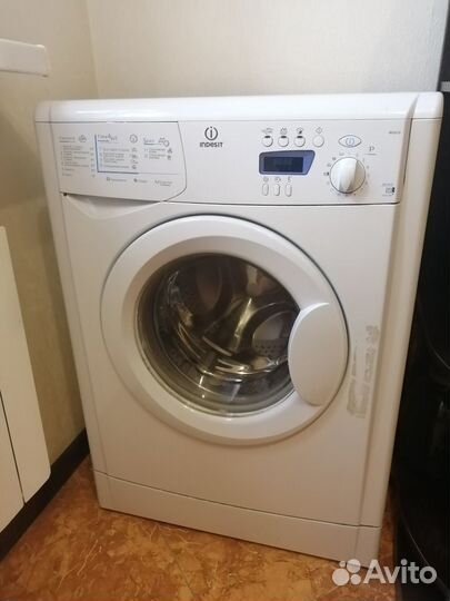 Стиральная машина Indesit wise10