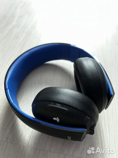 Беспроводные наушники Sony PS4