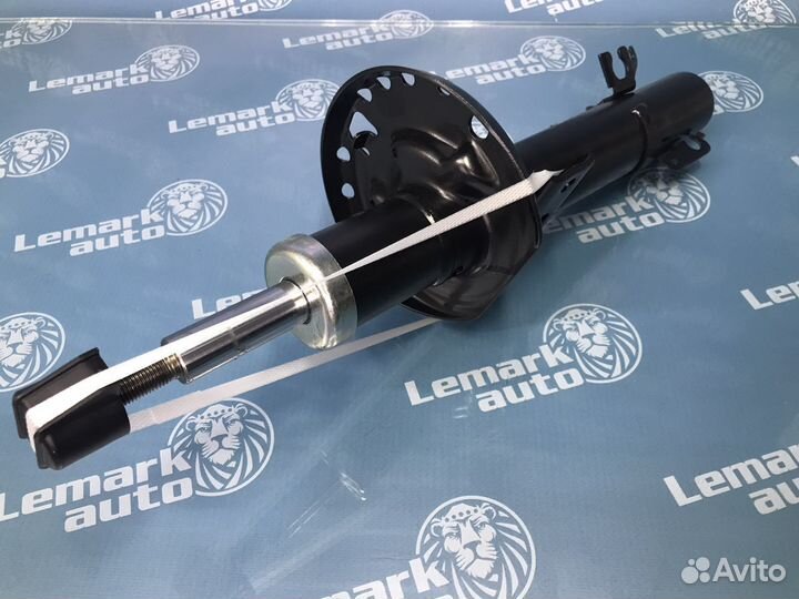 Амортизатор передний Skoda Rapid