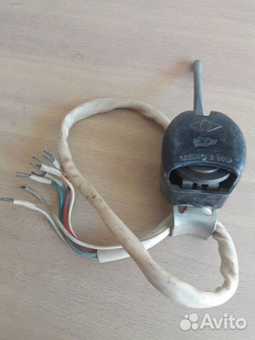 Подрулевой переключатель поворотов