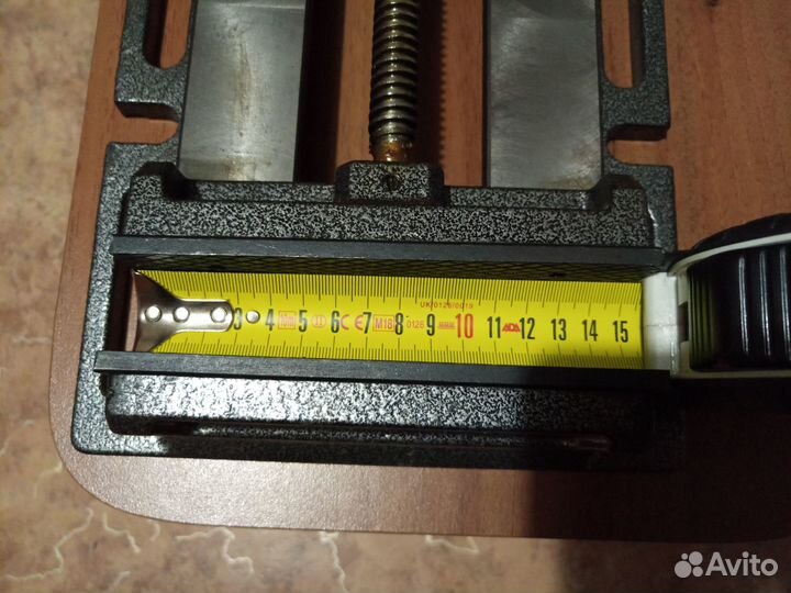 Тиски слесарные