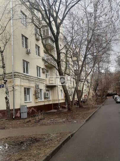 Комната 30 м² в 4-к., 6/6 эт.