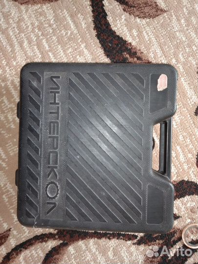 Шуруповерт интерскол