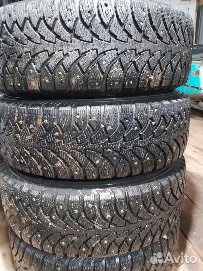 Nordman Nordman 4 215/65 R15