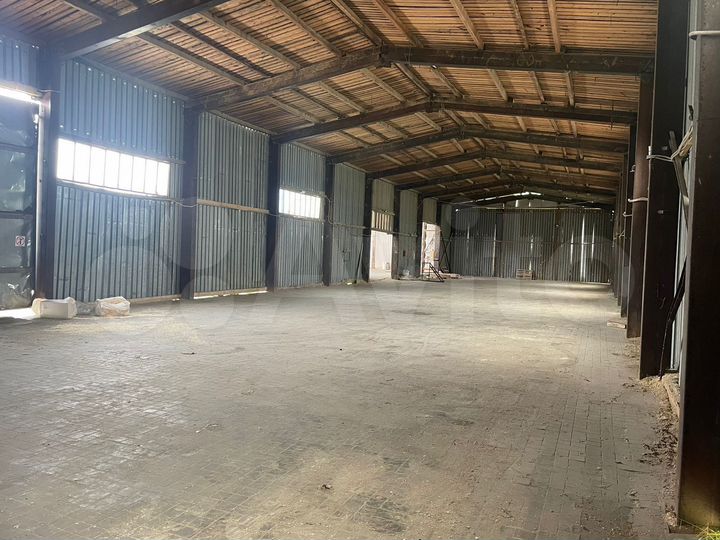 Производство, 1600 м²