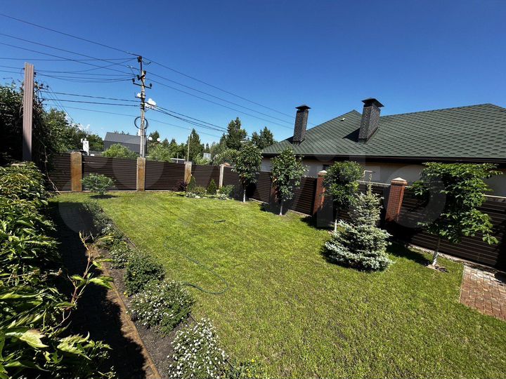 Дом 238 м² на участке 14 сот.