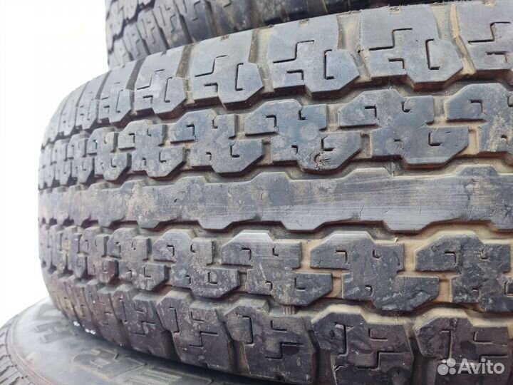 Bridgestone Dueler H/T D689 205/80 R16