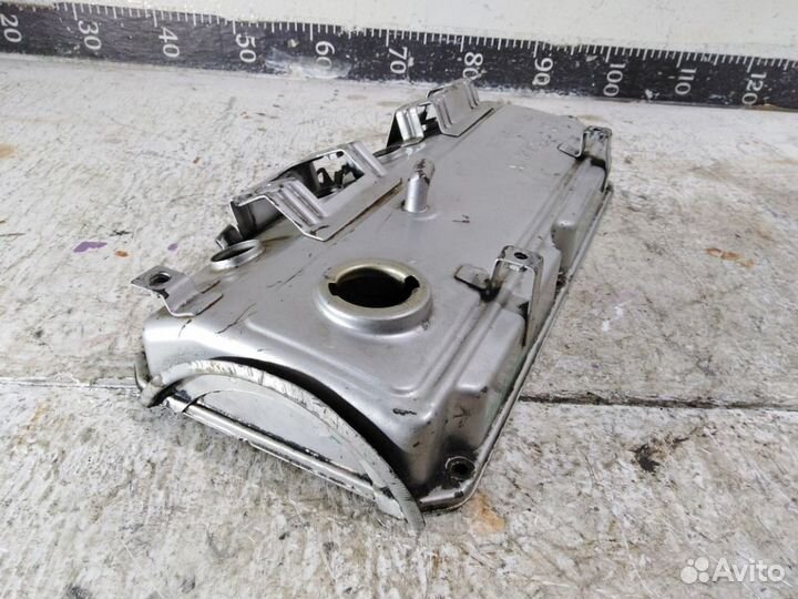 Крышка клапанная