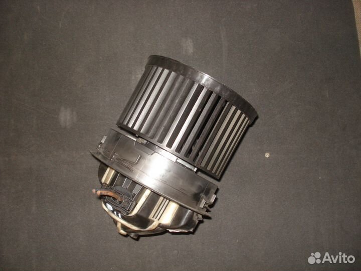 Мотор отопителя Peugeot 308, Пежо 308