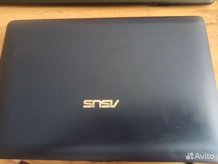 Asus Eee pc 1015t