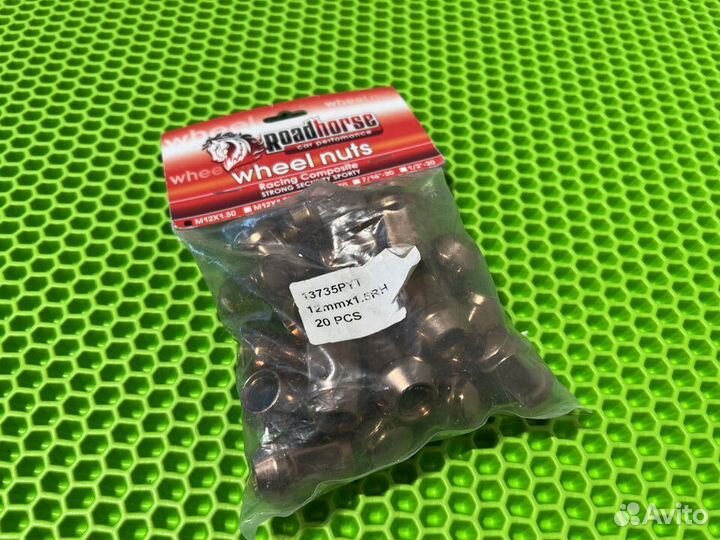 Стальные гайки М12х1.25, цвет платина