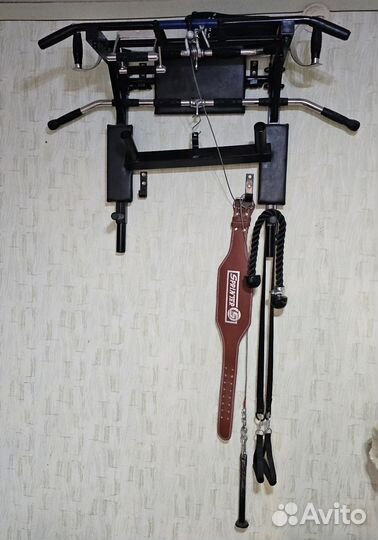 Скамья для жима со стойками и штангой