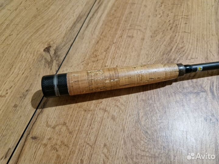 Спиннинг black hole air