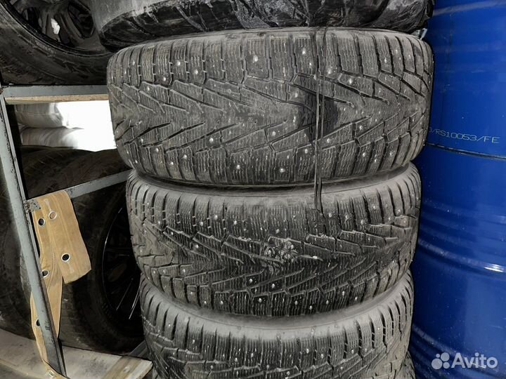 Комплект оригинальных колес Toyota Land Cruiser