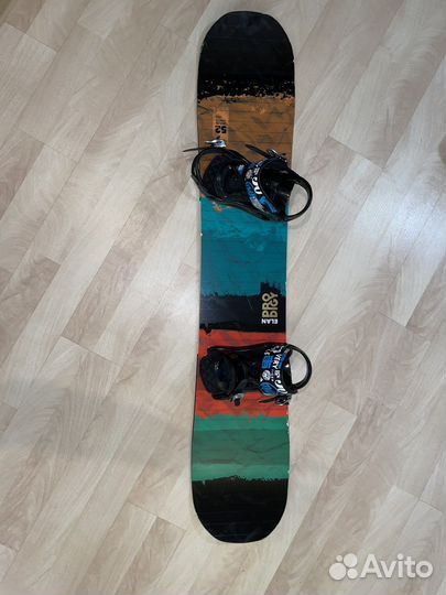 Сноуборд, крепления и ботинки (комплект)