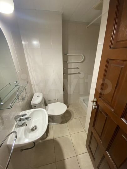 Гостиница, 600 м²