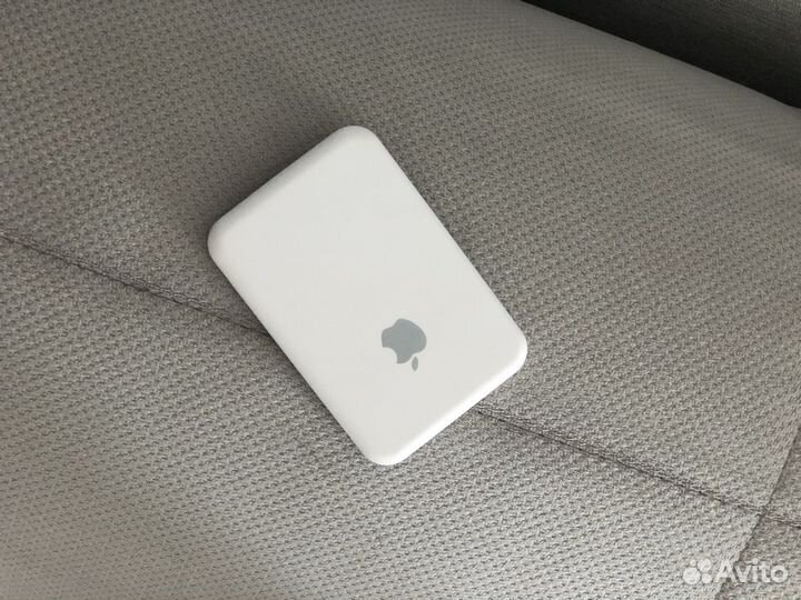 Powerbank с беспроводной зарядкой