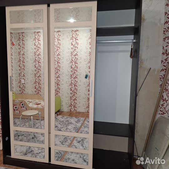 Шкаф купе с зеркалом бу