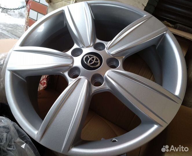 Новые диски Тойота/Лексус r-17 (5x114,3) 4 шт