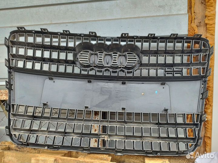 Решетка бампера audi оригинальная