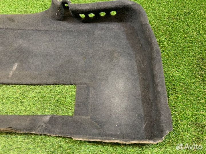 Обшивка багажника задняя левая Mercedes-Benz