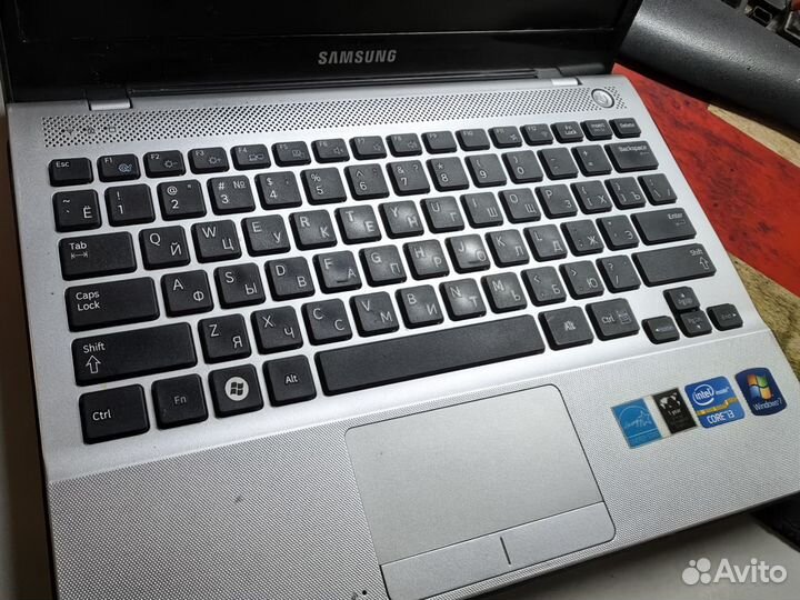 Ноутбук Samsung 11