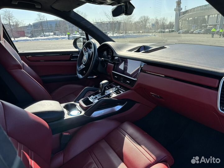 Porsche Cayenne Turbo 4.0 AT, 2018, 45 000 км