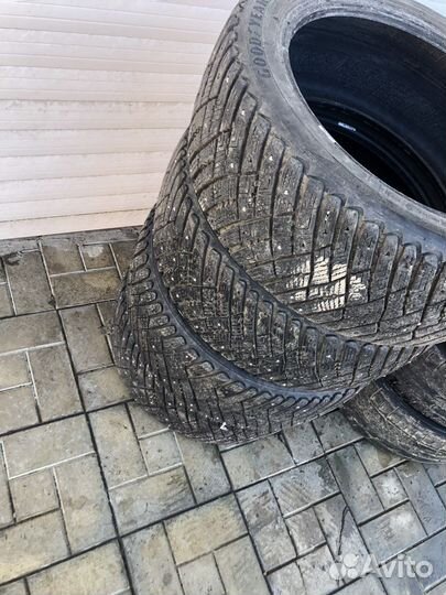 Goodyear UltraGrip Performance SUV Gen-1 225/45 R17
