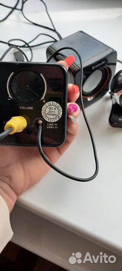 Колонка и вебкамера для ноутбука