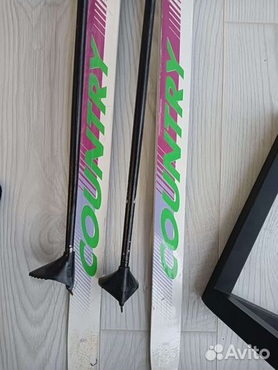 Лыжи беговые пластиковые и палки