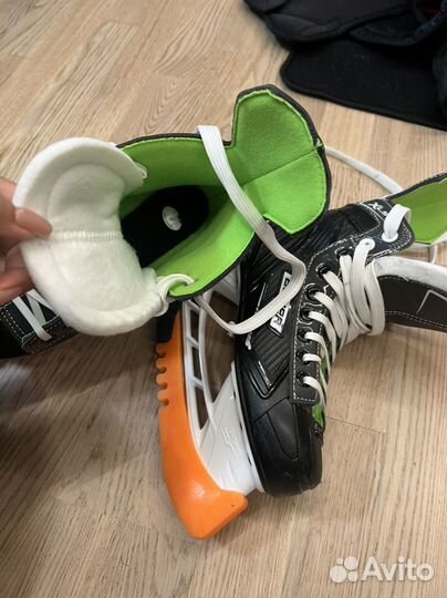 Хоккейные коньки bauer юниорские размер 4