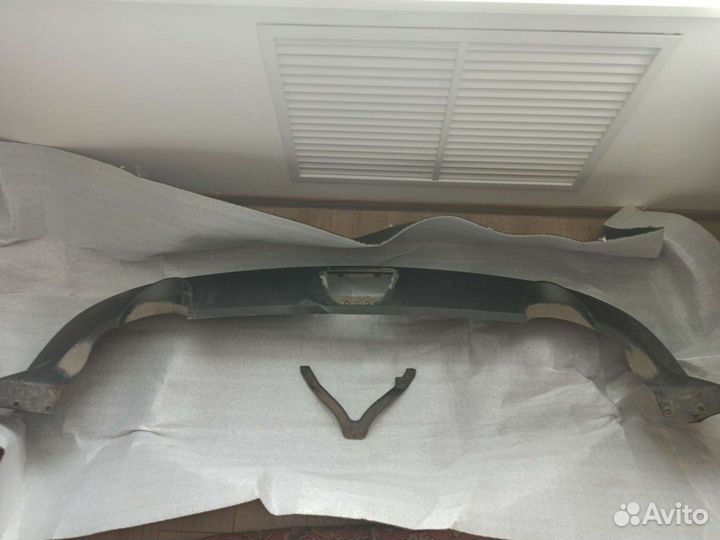 Спойлер заднего бампера Ford Edge (bt4z17k835aptm)