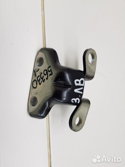 Петля двери задняя левая верхняя (Geely Coolray)