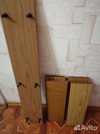 Полочка деревянная