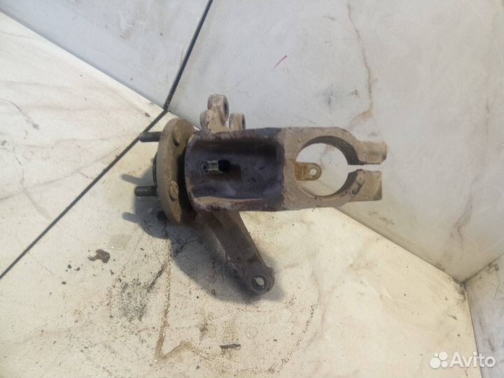 Кулак передний левый Ford Focus 2 CB4 2006 1477862