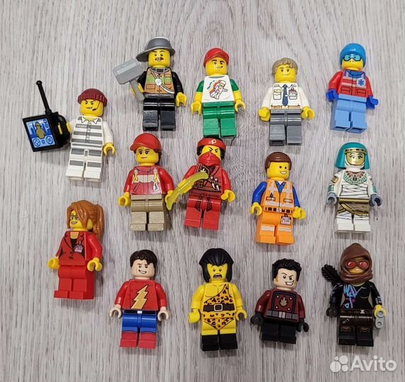 Лот Lego минифигурки пакетом