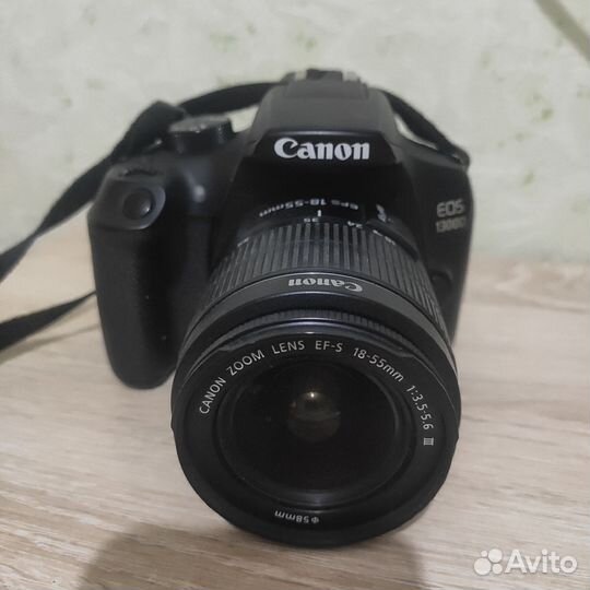 Зеркальный фотоаппарат Canon 1300d