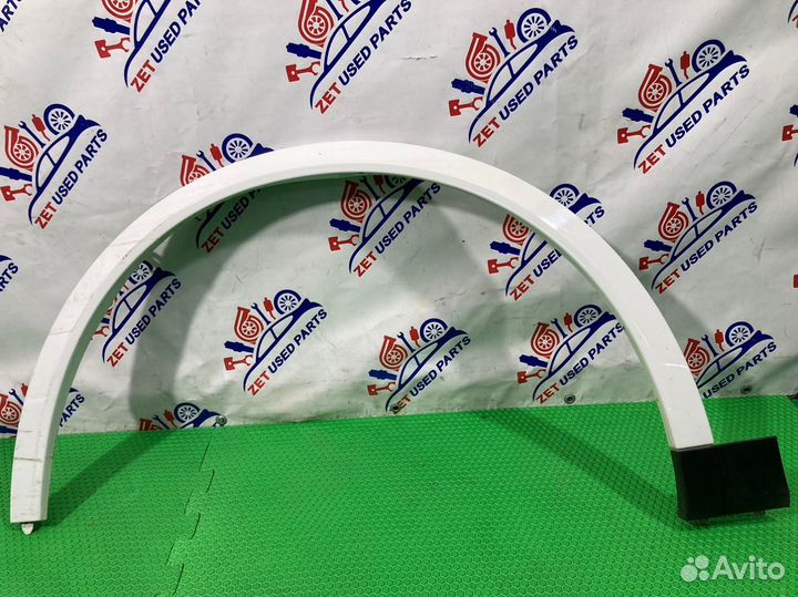 Накладка (расширитель) крыла передняя левая