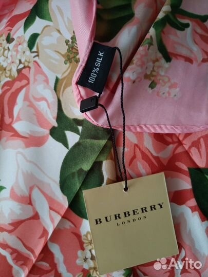 Платок Burberry розовый