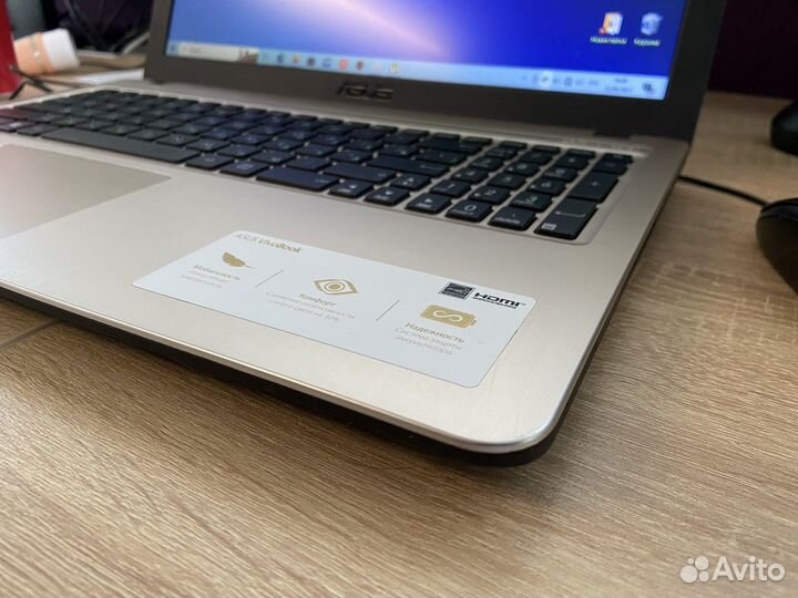 Ноутбук asus