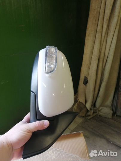 Зеркало правое с повторителем без подогрева