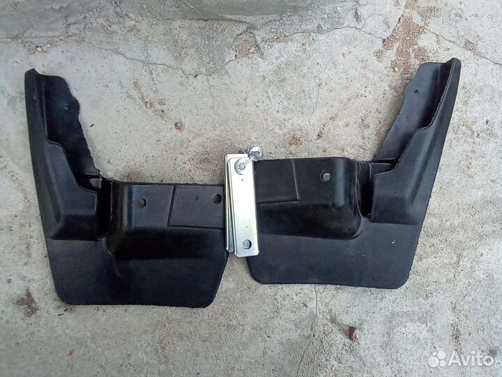 Новые Брызговики передние ваз 2110 2111 2112