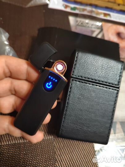 Портсигар и электронная зажигалка. Новые